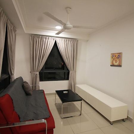 סיברג'איה Abz Apartment @ Solstice מראה חיצוני תמונה