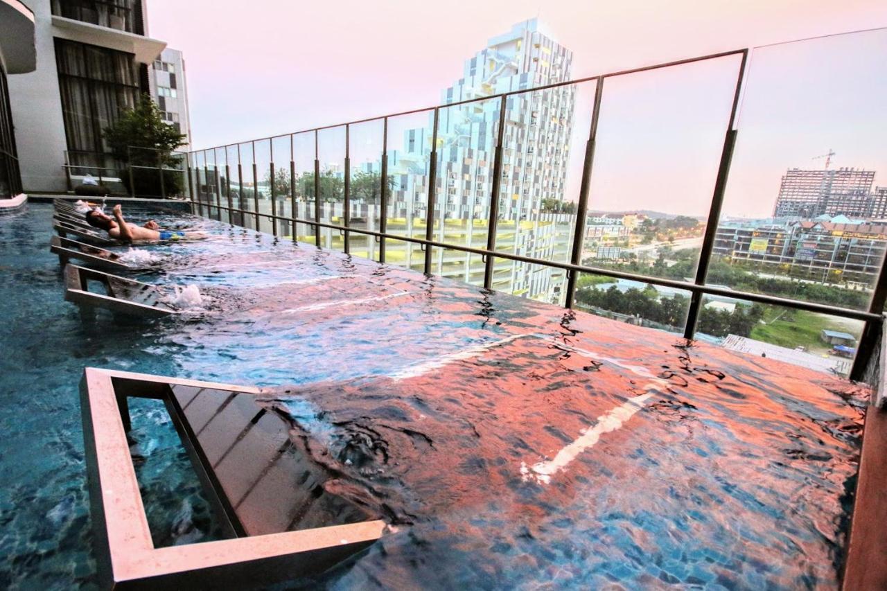 סיברג'איה Abz Apartment @ Solstice מראה חיצוני תמונה