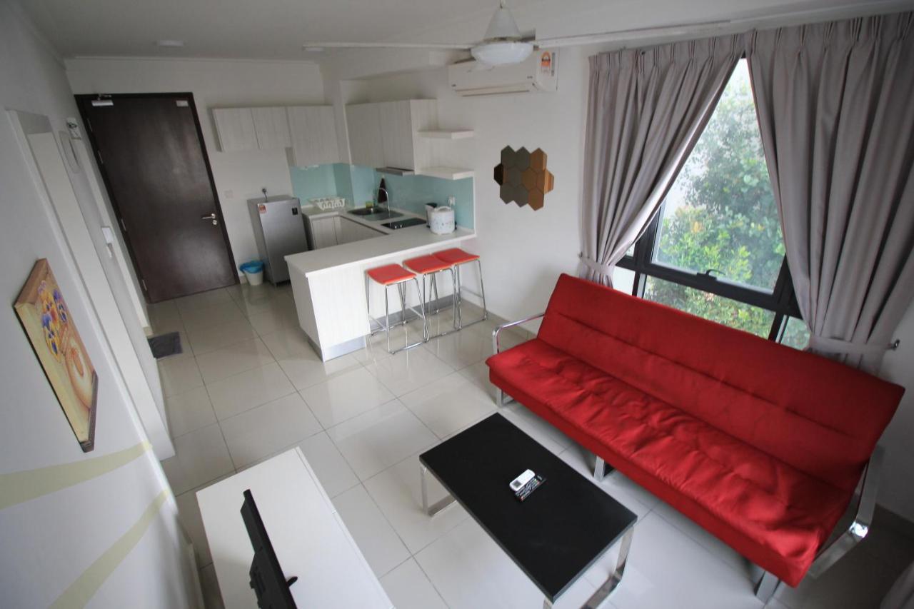 סיברג'איה Abz Apartment @ Solstice מראה חיצוני תמונה